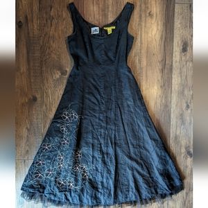 Nikki Valentine 100% Irish Linen Black Flare Dress W/ Floral Red Accents Size 4